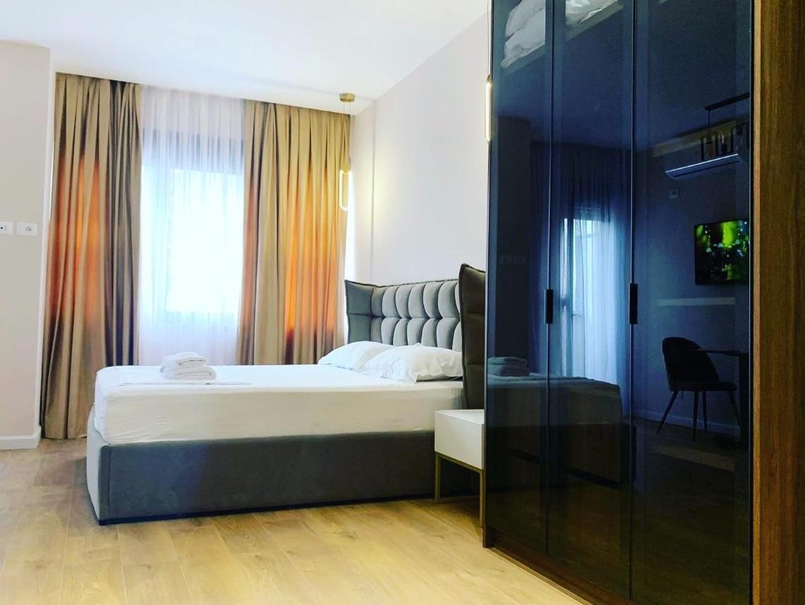 Premium Center * Tirana